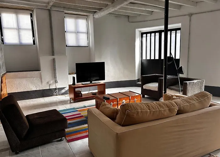 Casa Do Largo - Exclusive Retreat - Patio & Pool بيت للعطل