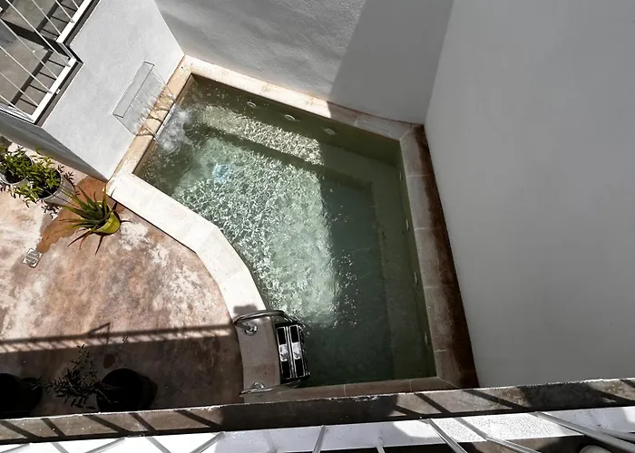 Casa Do Largo - Exclusive Retreat - Patio & Pool *