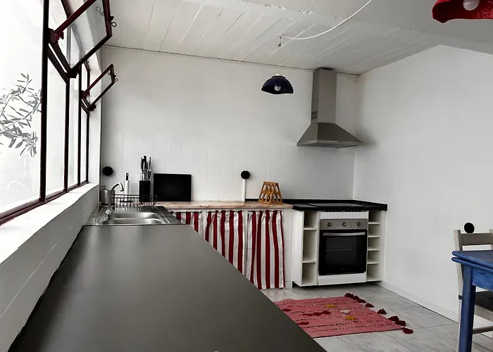 Casa Do Largo - Exclusive Retreat - Patio & Pool بيت للعطل *